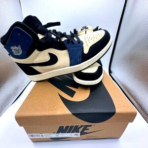 Nike Jordan 1 WMNS size 9.5